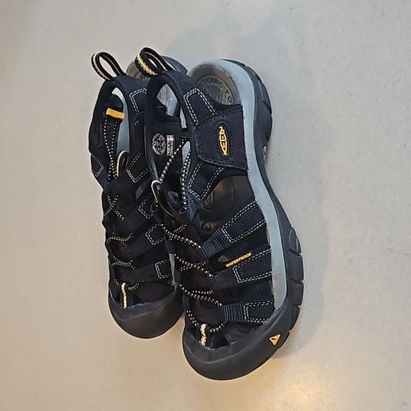 Keen Shoes - Keen Newport H2 hiking sandals
